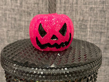Load image into Gallery viewer, Pumpkin Straw Topper